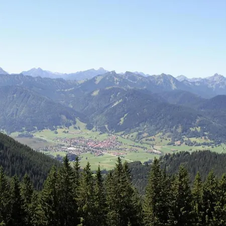 Lejlighed Gemuetliche Alpenwohnung In *
