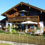 Apartamento Gemuetliche Alpenwohnung In *