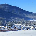 Apartamento Gemuetliche Alpenwohnung In *