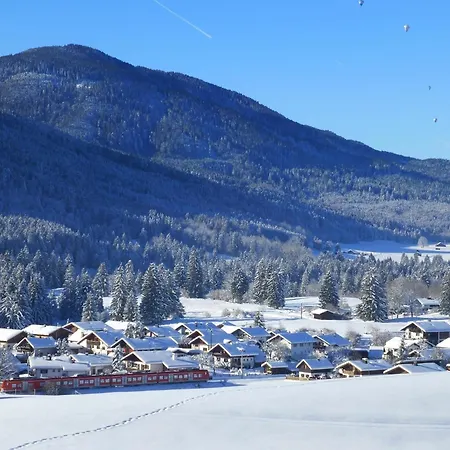 شقة Gemuetliche Alpenwohnung In *